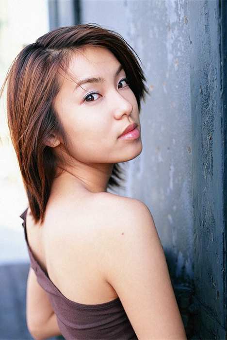 短发气质美女[YS-Web]Vol.021 Rina Uchiyama 内山理名